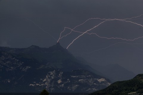 éclairs sur la Dent de Morcles